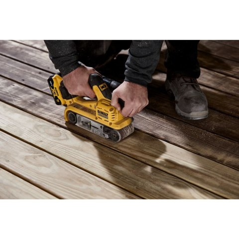 Akumulatorowa szlifierka taśmowa typu czołg, 75x533mm, 18V Li-Ion, DeWalt [DCW220NT-XJ] walizka TStak
