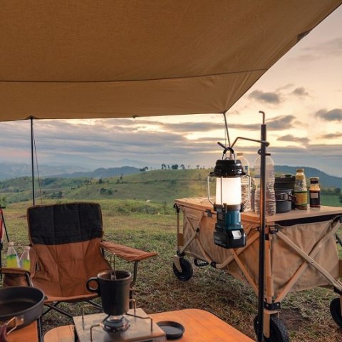 Akumulatorowy odbiornik radiowy z lampą 360' i latarką, 14,4V/18V, FM, Makita [DMR057] Li-Ion, LXT, Bluetooth, port USB