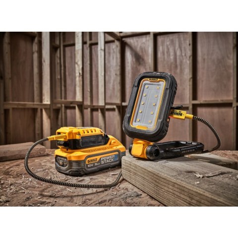 Lampa robocza LED, 1000 lumenów, z akumulatorem wewnętrznym, IP54, DeWalt [DCL182-XJ]