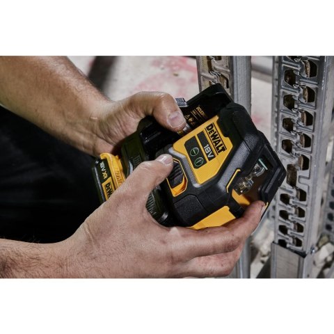 Samopoziomujący laser krzyżowy z wiązką zieloną, zasięg do 55m, DeWALT [DCLE34021D1-QW] walizka
