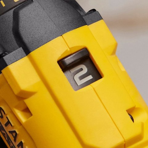 Akumulatorowa wiertarko-wkrętarka 18V 2x1,5Ah [SFMCD700C2K-QW]