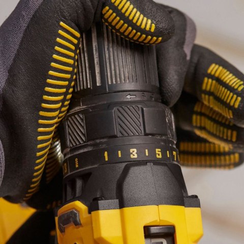 Akumulatorowa wiertarko-wkrętarka 18V 2x1,5Ah [SFMCD700C2K-QW]