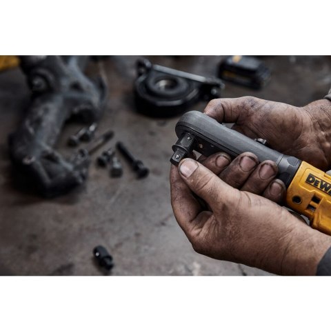 Klucz zapadkowy, grzechotka akumulatorowa 102Nm, 18V Li-Ion 2x1,7Ah POWERSTACK DeWalt [DCF510E2G-QW] z wymiennym zabierakiem na 