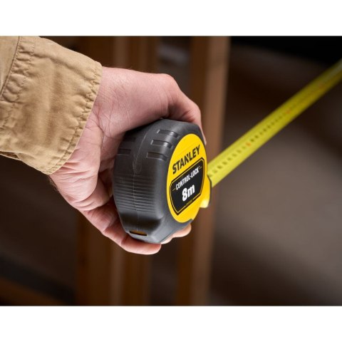 Stalowa miara zwijana 8m firmy Stanley [STHT37232-0] Control-Lock