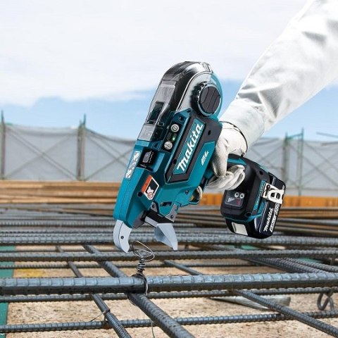 Akumulatorowa wiązarka do prętów zbrojeniowych 18V Makita [DTR181RTJ] 2x5,0Ah, Li-Ion, LXT