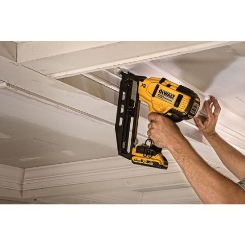 Akumulatorowy zestaw Combo: DCN930 + DCN660, 18V XR, DeWalt [DCK246P2-QW] 2x5,0Ah, torba