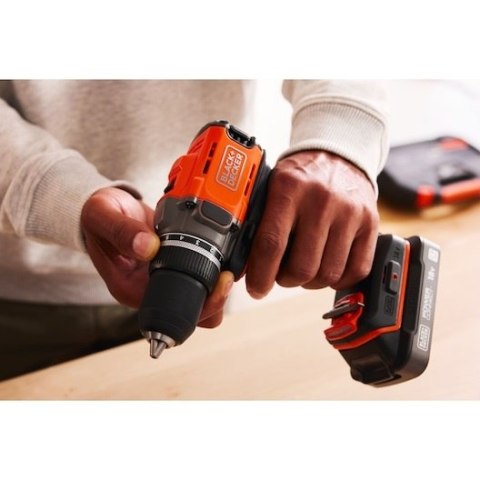 Wiertarko-wkrętarka akumulatorowa, 45Nm, 18V POWERCONNECT, Black+Decker [BCD382D1XK-QW] 2,0Ah, walizka