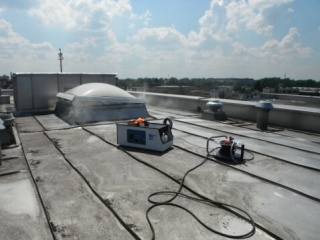 Generator mgły i dymu Dölco RG 5 | Zadymiarka - do lokalizacji przecieków dachów i instalacji
