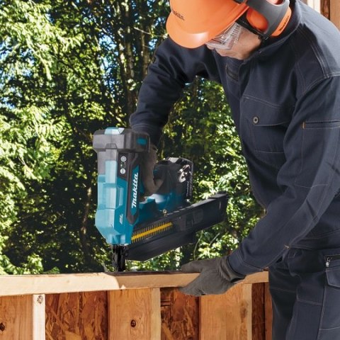 Gwoździarka akumulatorowa do gwoździ z łbem okrągłym 50-90mm, 18V, Makita [DBN901ZK] LXT