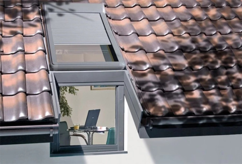 Okno dachowe kolankowe FAKRO BRP -wersja prawa