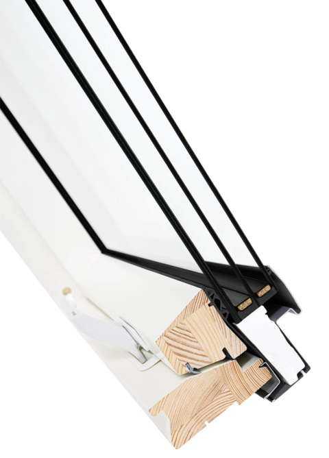 Okno dachowe FAKRO FTU-X P50 GREENVIEW – drewniane, białe, energooszczędne, bez nawiewnika