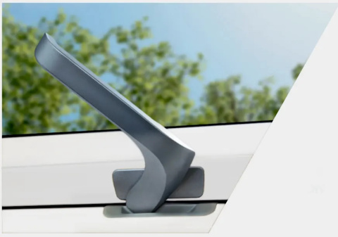 Okno dachowe FAKRO FTU-X P50 GREENVIEW – drewniane, białe, energooszczędne, bez nawiewnika