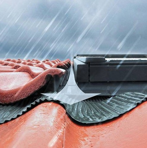 Kołnierz uszczelniający FAKRO EZV-AT AX00 GreenView do pokryć falistych