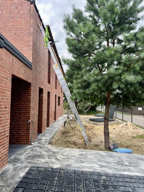 Podest wspornik dystansowy do drabin AW-1 aluminiowy (3szt.) Tiger Tools